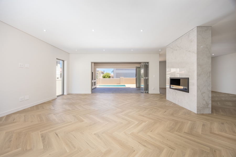 4 Bedroom Property for Sale in Vierlanden Western Cape